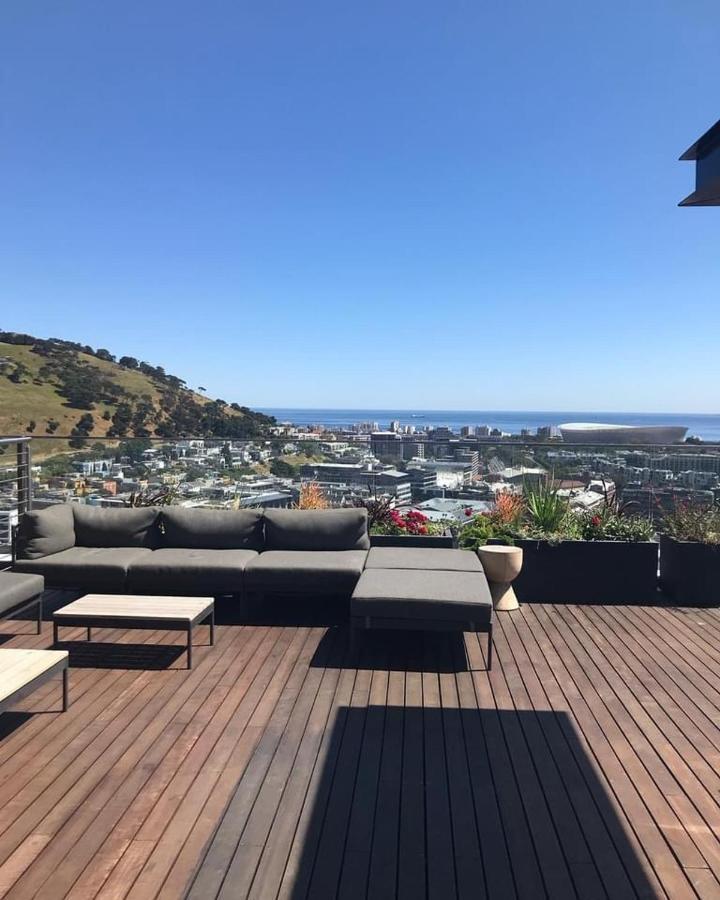 16 On Bree Luxury Studio Apartment With City Mountain Sea Views Kapstaden Eksteriør billede